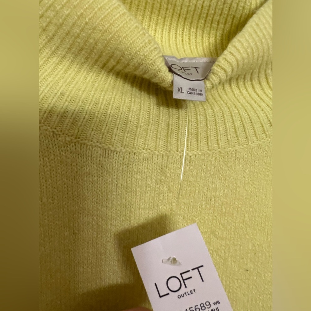 NWT Loft Sweater Size XL - Picture 4 of 5